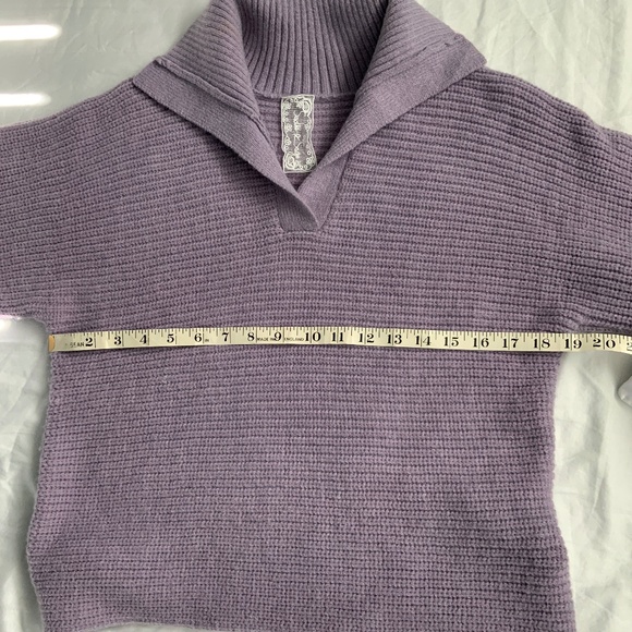 Sadie & Sage Knit Pullover with Collar - Picture 5 of 7